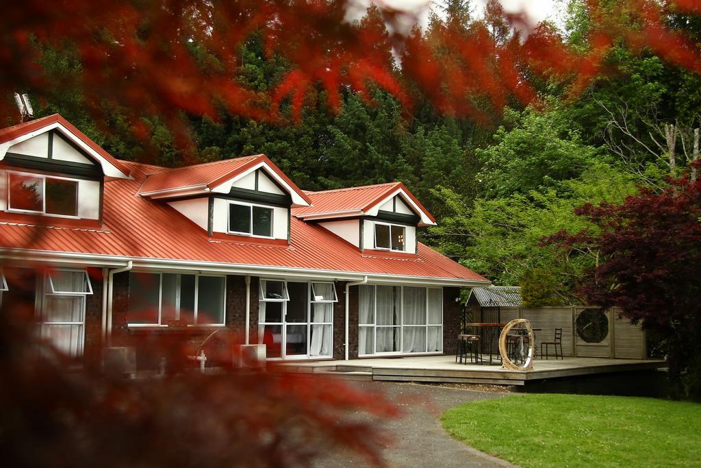 Redwood Lodge Bed And Breakfast Otorohanga Exterior foto